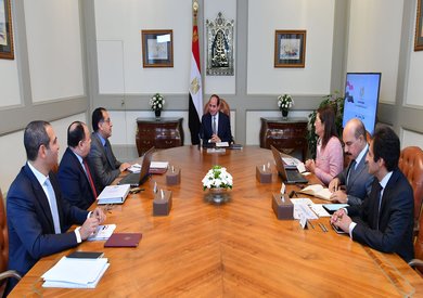 السيسي يستطلع مؤشرات نمو الاقتصاد