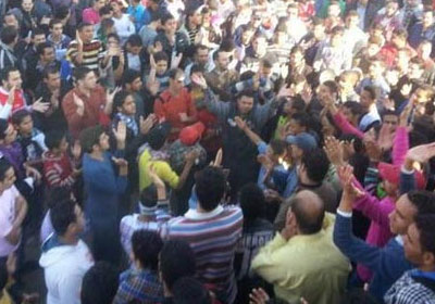 الاحتشاد والتجمع بساحة الشهداء يوم الجمعة - ارشيفية