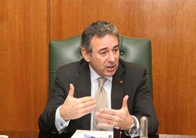 السفير طارق عادل