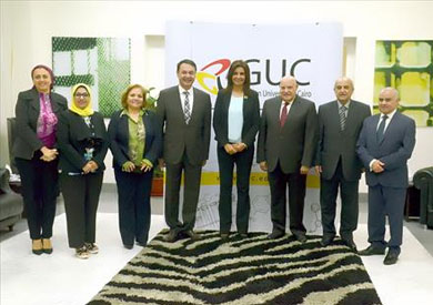 وزيرة الهجرة تزور الجامعة الألمانية لبحث سبل التعاون