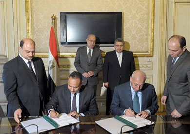 رئيس الوزراء يشهد برتوكول تعاون بين وزارتى التعليم العالى والتنمية المحلية