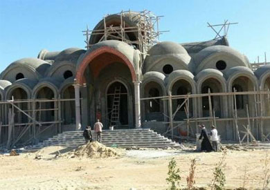 بناء الكنائس