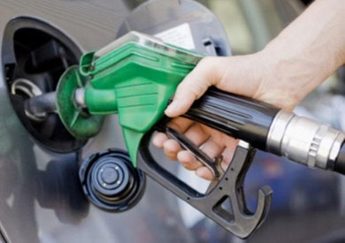 اتجاه حكومى لتأجيل زيادة أسعار الوقود بعد تراجع أسعار البترول العالمية