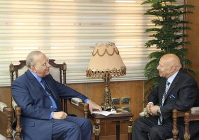 وزير العدل يلتقى رئيس هيئة النيابة الإدارية الجديد