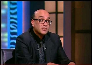 الدكتور أحمد ناجي قمحة رئيس وحدة بحوث الرأي العام بمركز الأهرام
