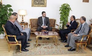 عصام الأمير خلال لقائه وزير الإعلام الليبي
