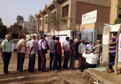 صورة من أمام إحدى اللجان الانتخابية بالمعادى