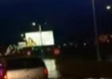 شلل مروري بسبب كسر بماسورة مياه في أكتوبر