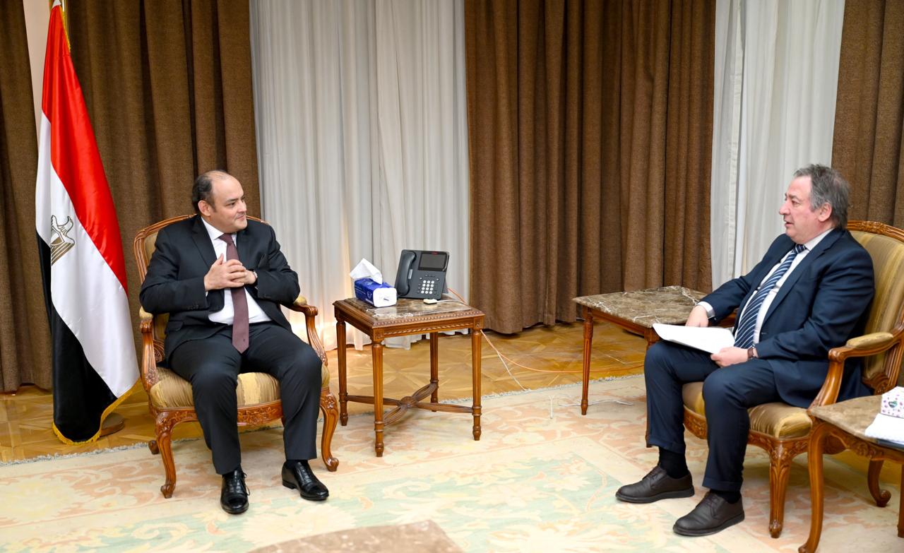وزير التجارة يبحث مع «شيشجام التركية» زيادة استثماراتها فى مصر
