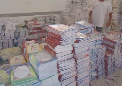 حبس أمين مخزن بإدارة بتعليم القاهرة لبيعه كتبًا بـ600 ألف جنيه للمدارس  الخاصة - بوابة الشروق - نسخة الموبايل
