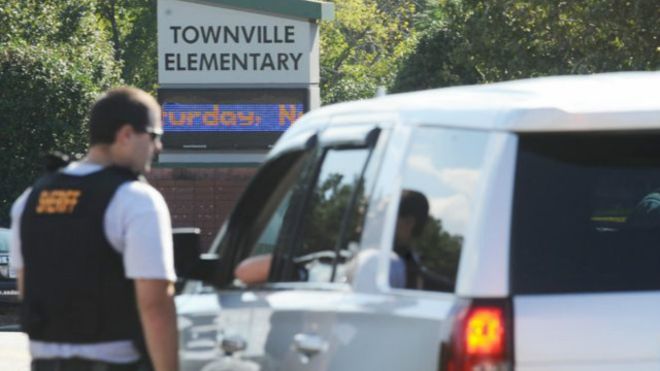 شهدت الولايات المتحدة حوادث إطلاق نار متكررة في المؤسسات التعليمية في الفترة الأخيرة