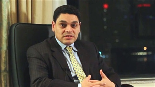 الإعلامي معتز عبد الفتاح