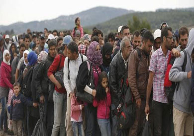 صربيا تسمح بعبور اللاجئين السوريين والعراقيين والأفغان فقط عبر حدودها