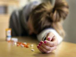 طالبة تحاول الانتحار لتعثر زواجها ممن تحب