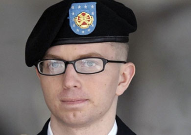 برادلى مانينغ الجندى الأميركى المتهم بتسريب وثائق ويكيليكس