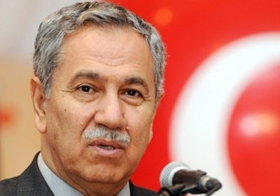 نائب رئيس الوزراء التركي بولنت أرينتش