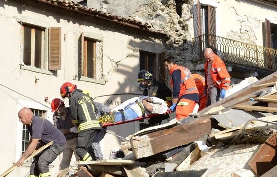 37 قتيلا الحصيلة الرسمية لضحايا زلزال إيطاليا