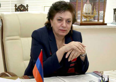 وزيرة الشتات الأرمينية هرناوش هاكوبين