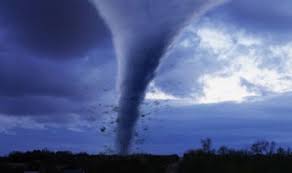 العاصفة «كيروجي» تضعف قوتها لتتحول إلى منخفض استوائي قبل أن تصل لليابسة في فيتنام