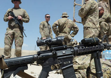 وحدات مشاة البحرية الأمريكية والقوات القتالية البريطانية في أفغانستان
