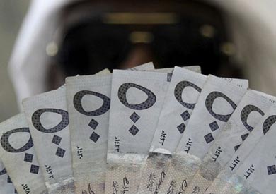 لجأت السعودية إلى احتياطيها النقدي لتعويض عجز ميزانية 2015