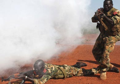 اشتباكات عنيفة بالأسلحة النارية