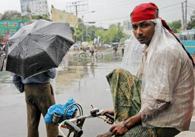 20 قتيلا و500 ألف نازح جراء إعصار «روانو» في بنجلاديش
