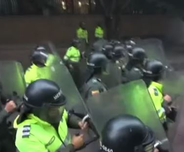 الشرطة الكولومبية
