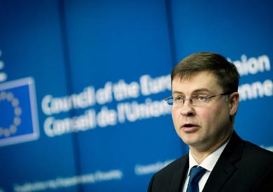 فالديس دومبرفوسكيس نائب رئيس المفوضية المكلف شؤون اليورو