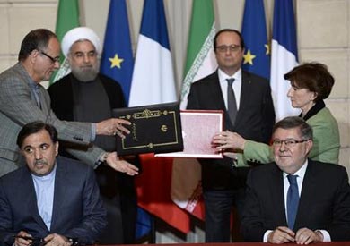 إيران توقع اتفاقا في باريس للحصول على 118 طائرة إيرباص