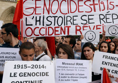 مظاهرة تضامن مع مسيحيي العراق في باريس يوم الاحد