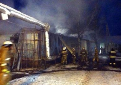 خلف الحريق 23 قتيلا و20 مصابا على الأقل، بحسب السلطات الروسية.