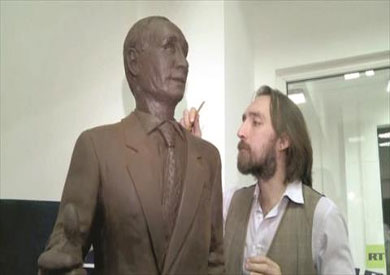 تمثال للرئيس الروسي مصنوع من الشيكولاته