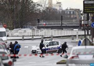 الشرطة الفرنسية-ارشيفية