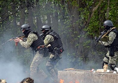 مقتل جندي أوكراني وإصابة 6 آخرين في هجمات لانفصاليين شرقي البلاد