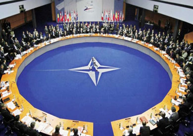 الناتو يصعد تحرشه بروسيا