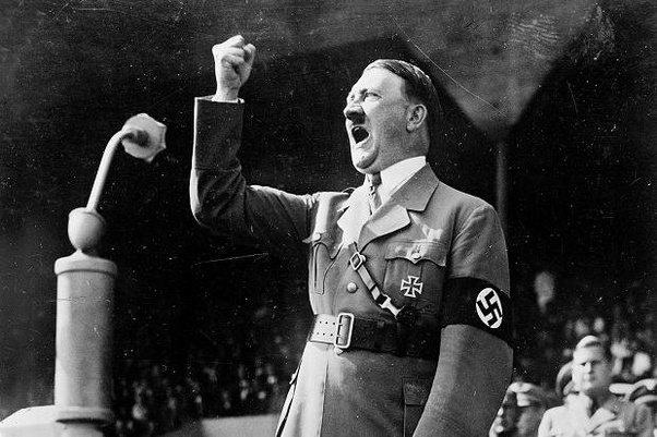 أدولف هتلر - ارشيفية