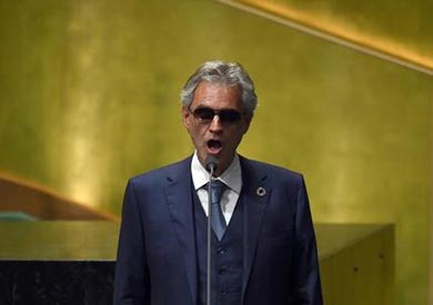 المغني الأيطالي أندريا بوتشيللي