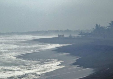 هب الإعصار على السواحل الغربية للمكسيك الجمعة