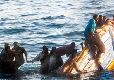 غرق مركب للمهاجرين قبالة سواحل ليبيا