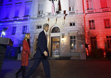 يزور كيري باريس للتعبير عن دعم الولايات المتحدة لفرنسا عقب الهجمات الدامية.