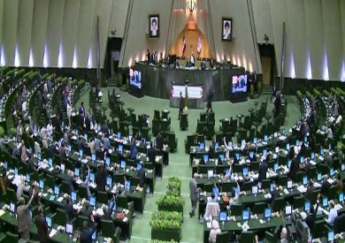 17 نائبة مقابل 16 من رجال الدين بمجلس الشورى الإيراني الجديد