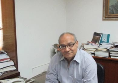 الدكتور سعيد اللاوندي، أستاذ العلاقات الدولية بجامعة القاهرة