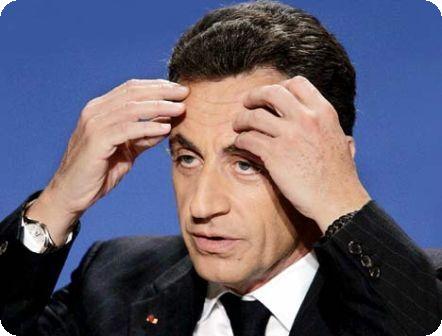 ساكوزي ينفي في غضب تلقيه أموال من القذافي
