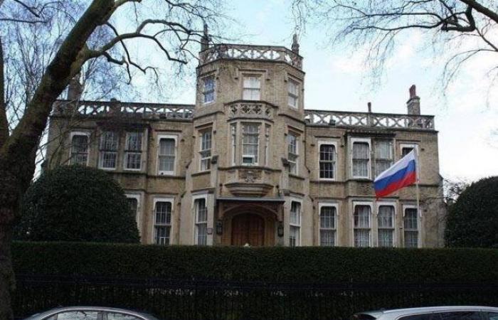 السفارة الروسية في لندن: الهجمات العسكرية ضد سوريا لا يمكن اعتبارها تدخلا إنسانيا