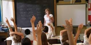 حرمان طالبين من حضور حفل التخرج في هونج كونج لعد احترامهم النشيد الوطني