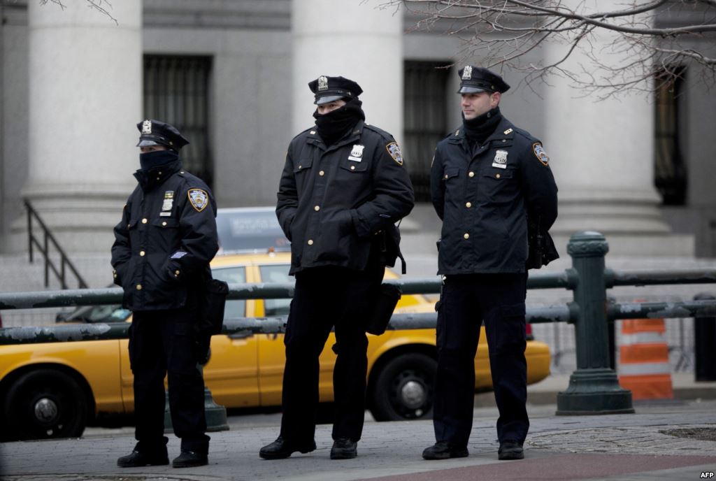 عناصر الشرطة الأمريكية في نيويورك