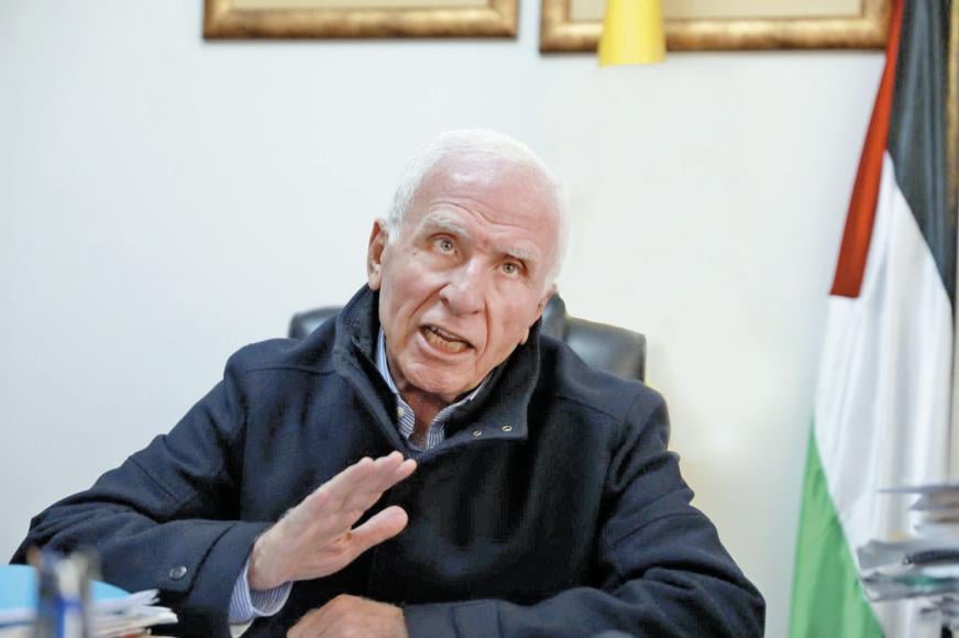 عزام الأحمد أمين سر منظمة التحرير الفلسطينية