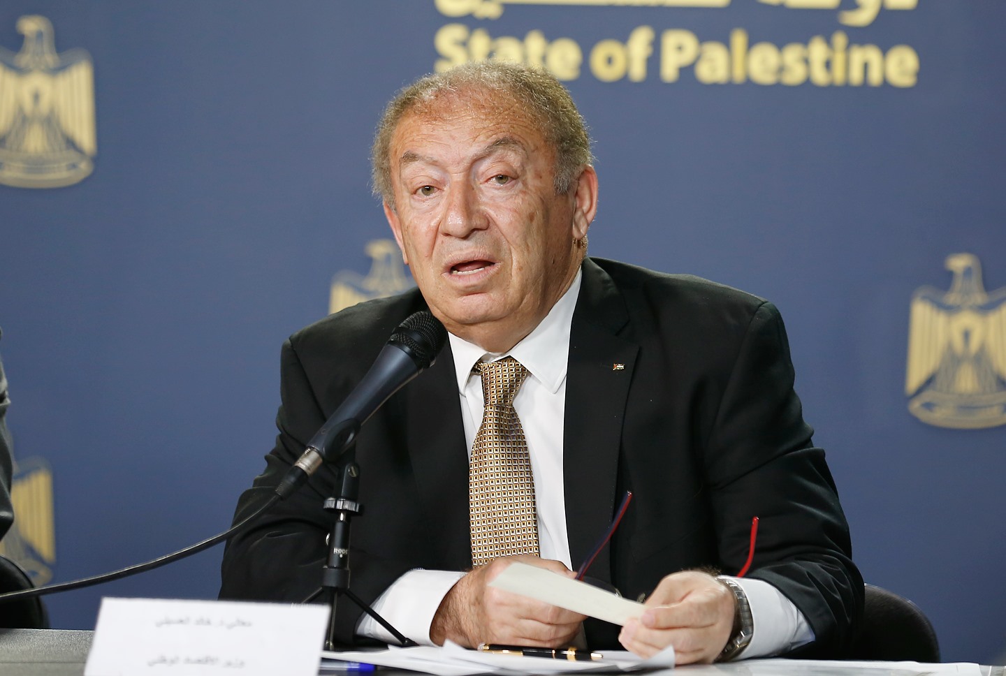 وزير الاقتصاد الفلسطيني خالد العسيلي