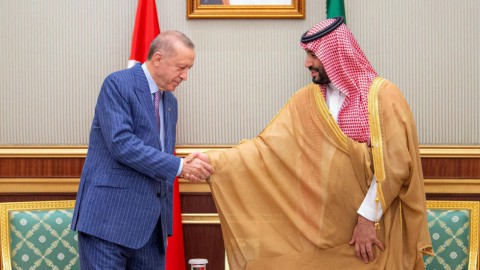ولي العهد السعودي وأردوغان يبحثان العلاقات الثنائية وقضايا إقليمية - 
        بوابة الشروق
